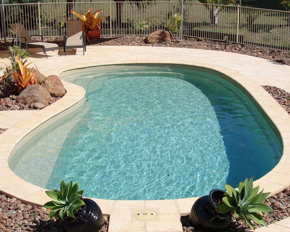 custom backyard pool design and installation Jackson MS